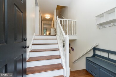 17 Inverin Cir, Lutherville Timonium, MD 21093 - photo 3