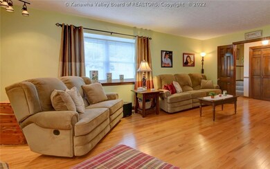 13 Timberlake Dr, Scott Depot, WV 25560 - photo 4