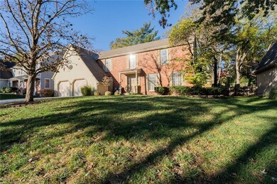 8510 Bradshaw St, Lenexa, KS 66215 - photo 3