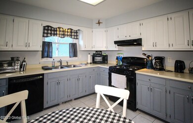 39 Kaatskill Way, Ballston Spa, NY 12020 - photo 4