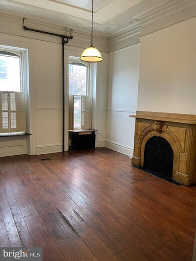 280 S Main St unit . 2, Chambersburg, PA 17201 - photo 4