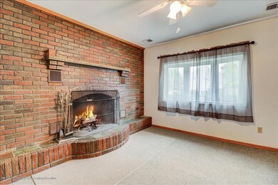 06-Living Room