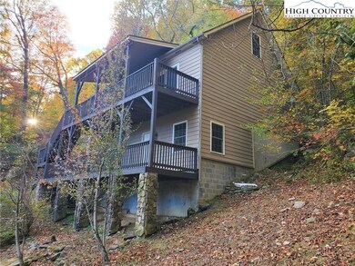 201 Thistle Ln, Banner Elk, NC 28604 - photo 3