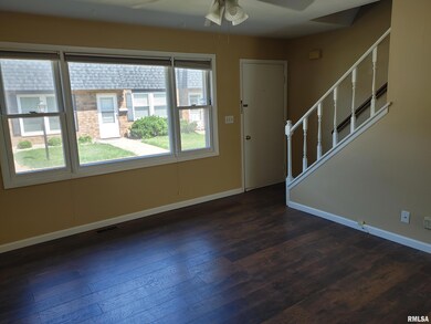 1911 Canterbury Dr unit C, Washington, IL 61571 - photo 4