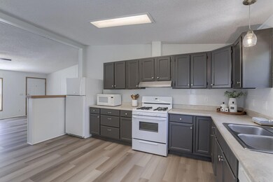 3607 John St, Council Bluffs, IA 51501 - photo 7