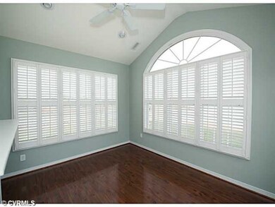 Den/Family/Great Room - Picture taken from similar