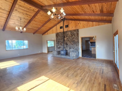 7649 Booth Rd, Klamath Falls, OR 97603 - photo 3