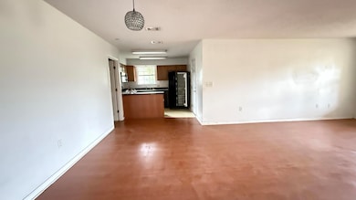 292 E North Ave, Crestview, FL 32536 - photo 6