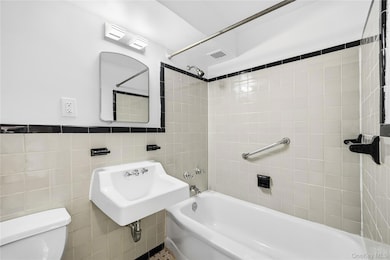Queensview unit 7B, Astoria, NY 11106 - photo 6