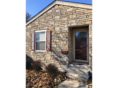 1212 E 33rd Ct, Des Moines, IA 50317 - photo 3