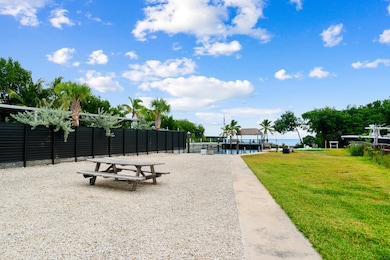 127 Seaside Ave, Key Largo, FL 33037 - photo 4