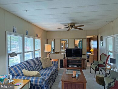 19603 Queen St unit 18, Rehoboth Beach, DE 19971 - photo 2