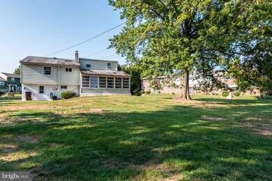 200 Woodlawn Dr, Lansdale, PA 19446 - photo 6