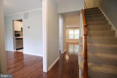 11866 Saint Trinians Ct, Reston, VA 20191 - photo 2