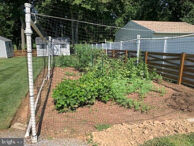 7506 Browns Bridge Rd, Highland, MD 20777 - photo 5