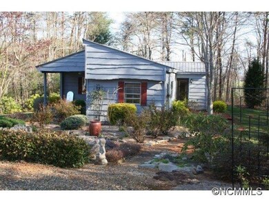 547 Moores Valley Ln, Leicester, NC 28748 - photo 3