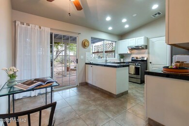 kitchen & dining area