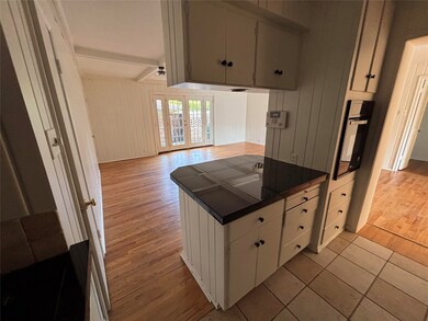 6127 Bandera Ave unit B, Dallas, TX 75225 - photo 6