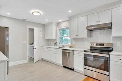 37-39 Lewis Rd unit 2, Belmont, MA 02478 - photo 2