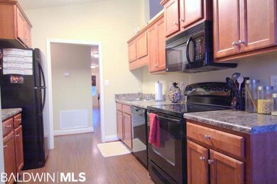 Kitchen with all Appliances