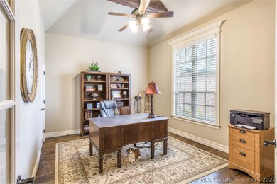 This space is perfect for productivity with it's r