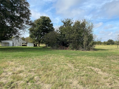 718 Ender Rd, Waco, TX 76706 - photo 2