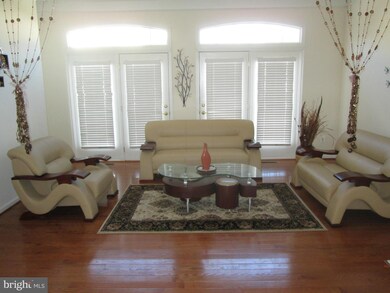 21983 Windy Oaks Square, Broadlands, VA 20148 - photo 5