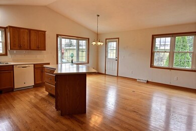 388 Sterling Dr unit 14, Oregon, WI 53575 - photo 7