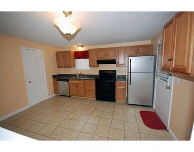 274 W Central St unit 274, Franklin, MA 02038 - photo 3