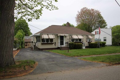 726 Colonial Dr, Portsmouth, NH 03801 - photo 2