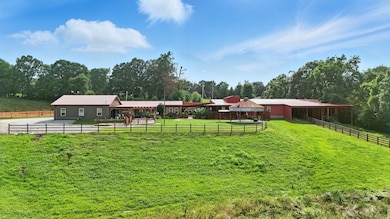 1880 Clydeton Rd, Waverly, TN 37185 - photo 7