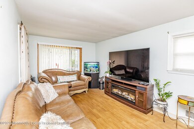 3 Sumner Ave, Toms River, NJ 08755 - photo 3