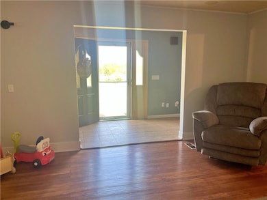 1547 22000 Rd, Parsons, KS 67357 - photo 4