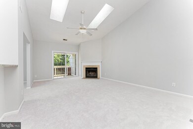 12928C Grays Pointe Rd unit 12928C, Fairfax, VA 22033 - photo 6