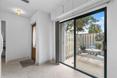 5200 Garden Hills Cir, West Palm Beach, FL 33415 - photo 4