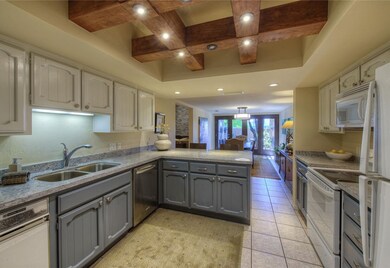 4446 E Camelback Rd unit 112, Phoenix, AZ 85018 - photo 2