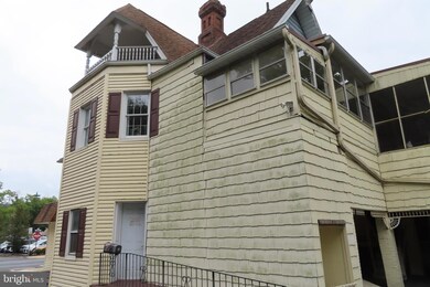 133 N Main St, Chambersburg, PA 17201 - photo 3