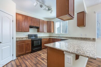 10) KITCHEN