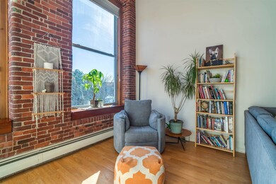 Rivermoor Landing unit 45, Newmarket, NH 03857 - photo 6