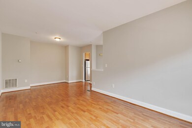 46340 Pryor Square, Sterling, VA 20165 - photo 3