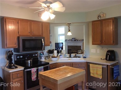 12529 Cedar Fall Dr, Huntersville, NC 28078 - photo 2