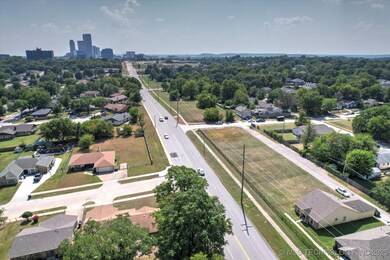 1326 Martin Luther King Junior Blvd unit B, Tulsa, OK 74106 - photo 2