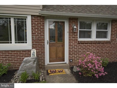 839 Quince Ln, Secane, PA 19018 - photo 2