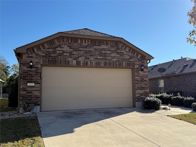 233 Hobby St, Georgetown, TX 78633 - photo 2