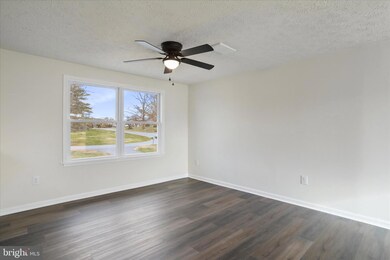 672 Montmorency Dr, Bunker Hill, WV 25413 - photo 6