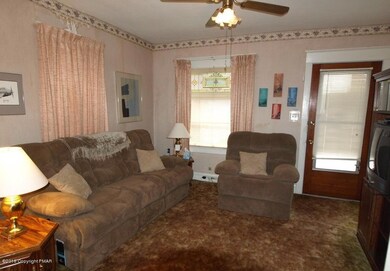 247 E Elm St, Allentown, PA 18109 - photo 4