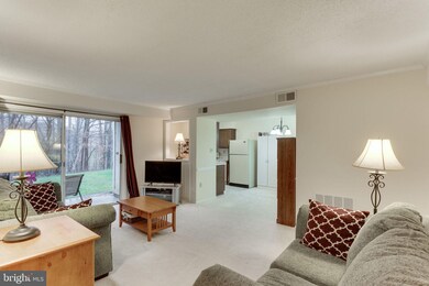 12262 Stevenson Ct, Woodbridge, VA 22192 - photo 4