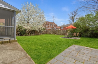 162-49 13th Ave, Whitestone, NY 11357 - photo 2