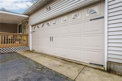 Attached 2 car garage