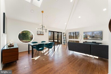 2119 Owls Cove Ln, Reston, VA 20191 - photo 3